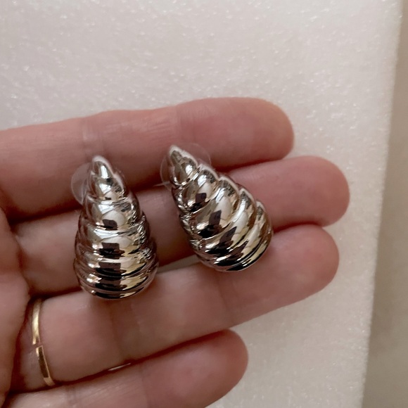 House Of Harlow Silver Tear Drop Earrings - Picture 5 of 7